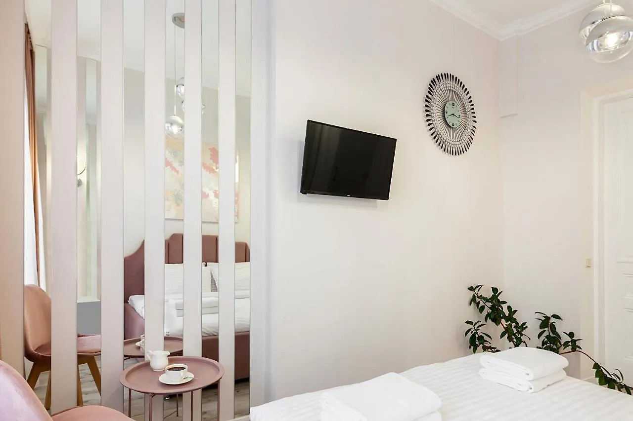 Avangard Deluxe Art Apart Lviv Apartment