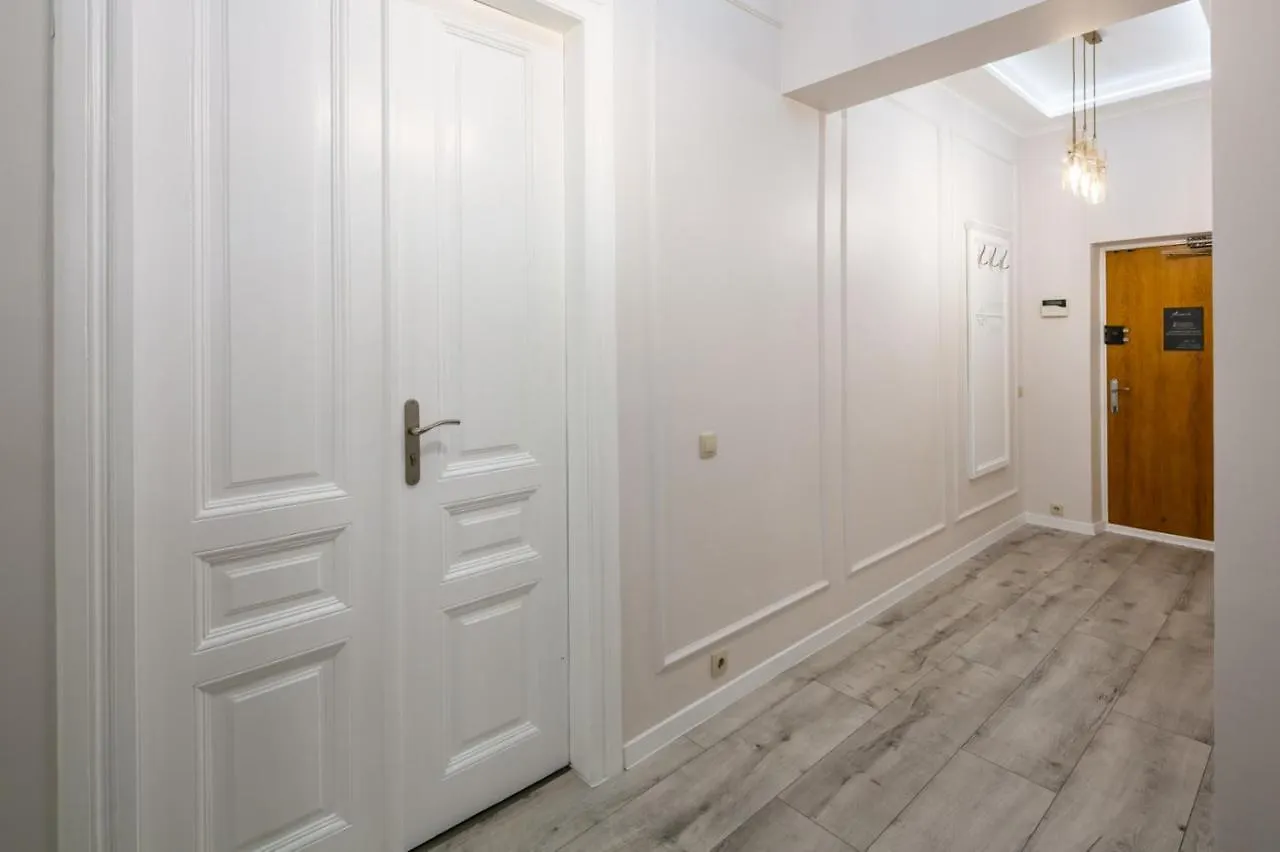 Apartment Avangard Deluxe Art Apart Lviv Ukraine